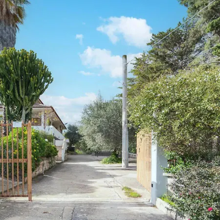 Semesterbostad Zacchitella Garden House Rosolini
